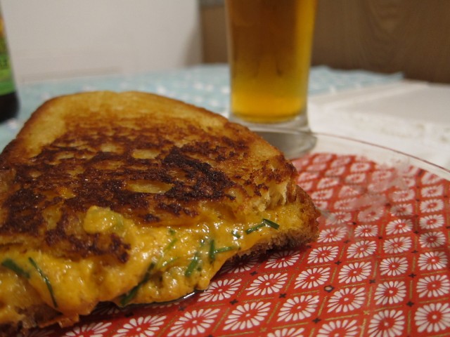 GRILLED CHEESE CHIVES